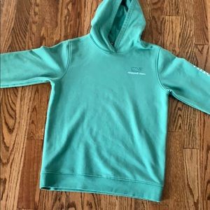 Vineyard vines sweatshirt